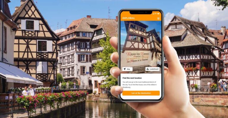 Strasbourg: Scavenger Hunt and Walking Tour