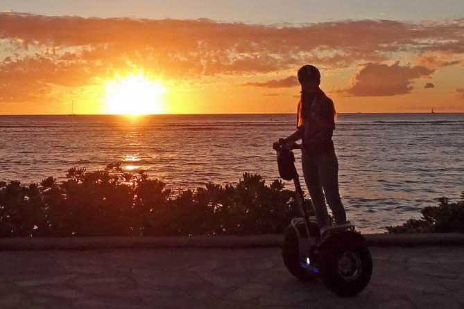 Sunset Glow Signature Hoverboard Tour: Waikiki to Diamond Head