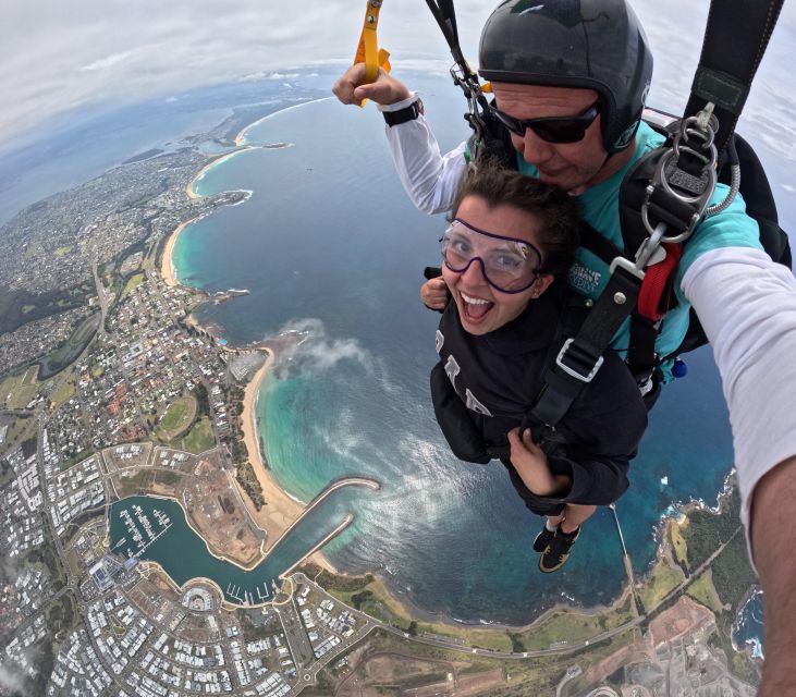 Sydney, Shellharbour: Skydive With Beachside Landing