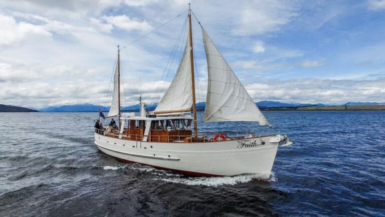 Te Anau: Evening Scenic Cruise