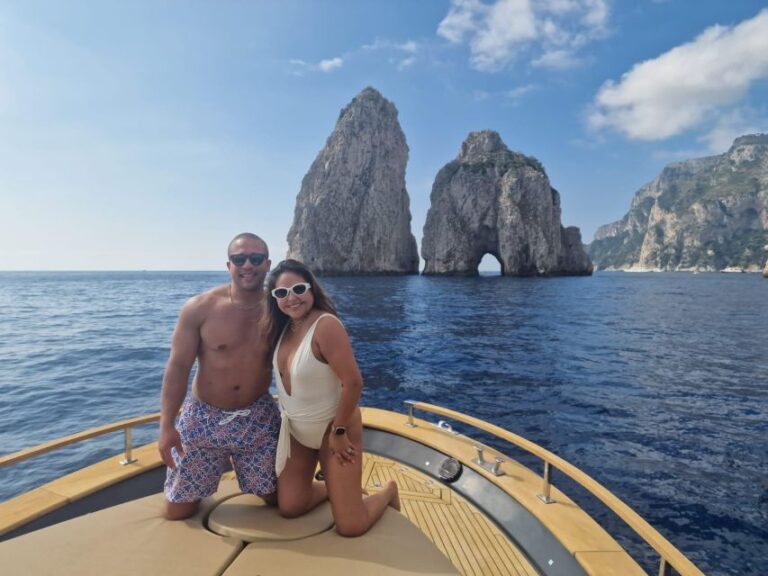 Tour Capri: Discover the Island of VIPs by Boat