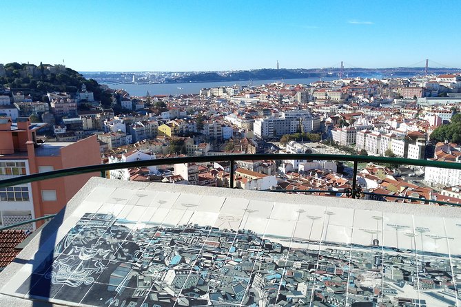 Tour Discover the Charms and Secrets of the Beautiful City of Lisbon - Local Culinary Delights