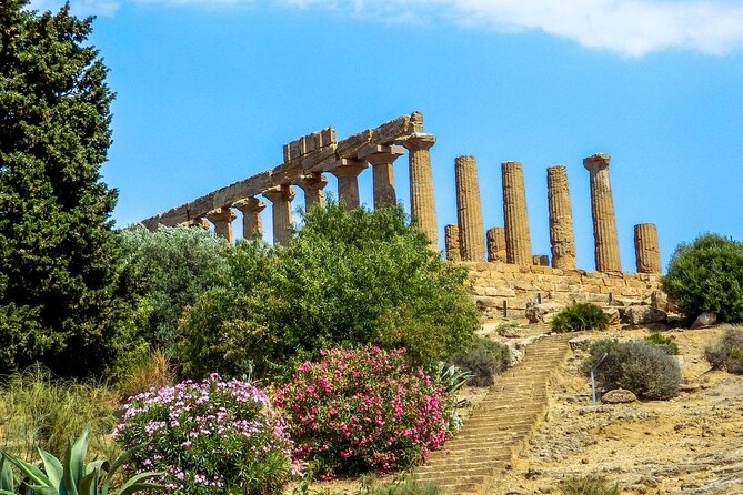 Tour With a Minivan From Syracuse to Agrigento and Scala Dei Turchi