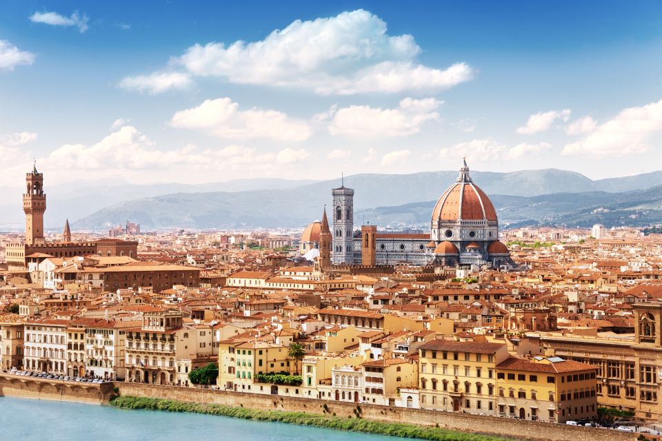 Transfer Between Florence and Rome With Sightseeing Stop