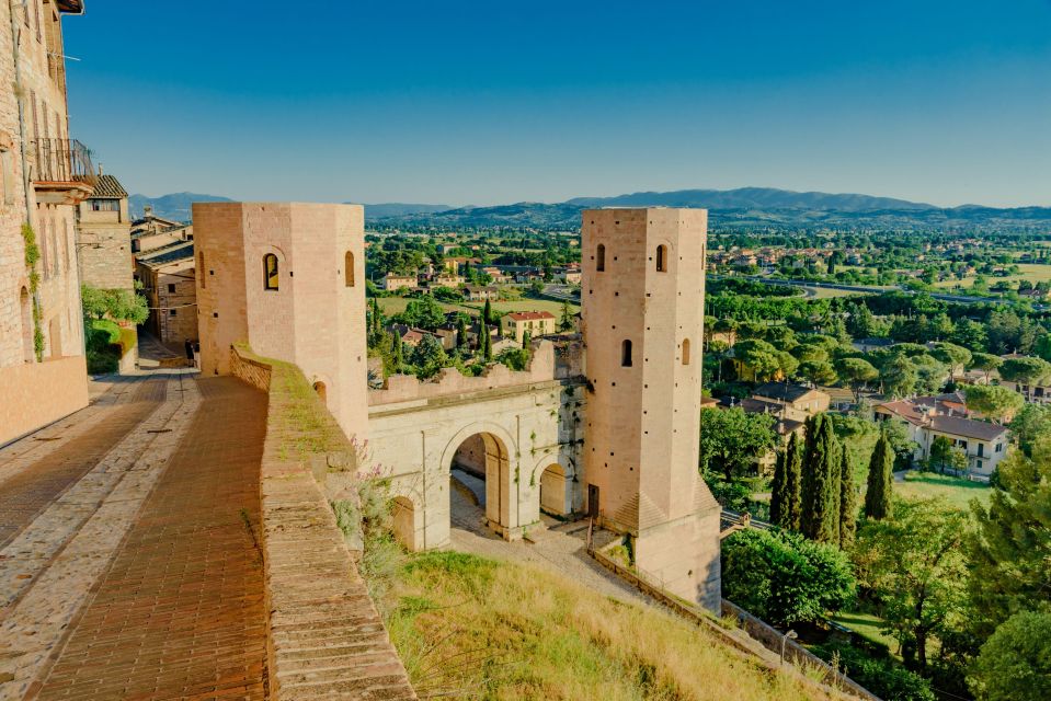 Umbria: Spello to Assisi Trekking on Mount Subasio + Lunch - Cancellation Policy and Booking Process