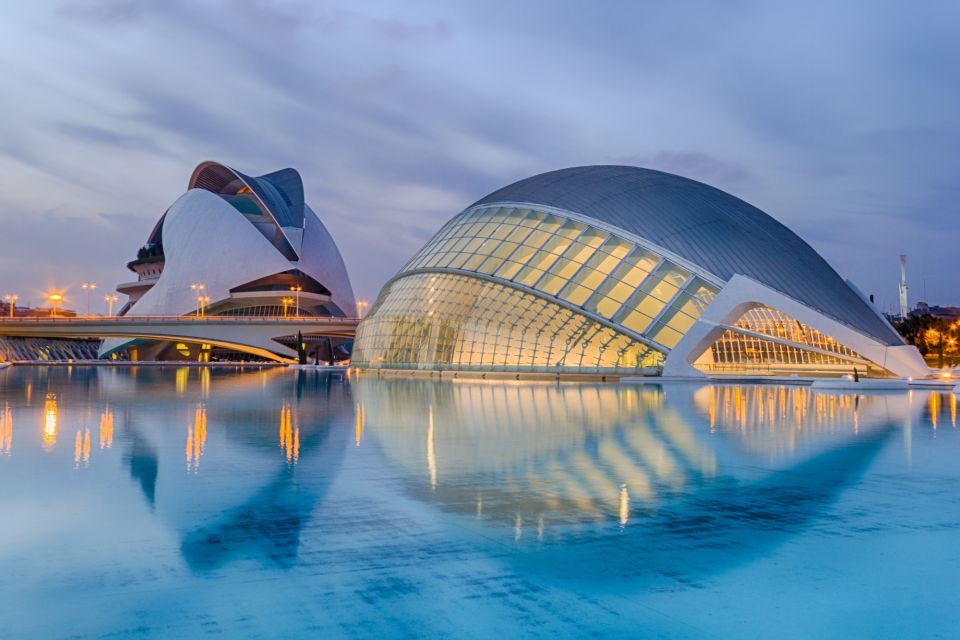 Valencia: Self-Guided City Exploration Game and Walking Tour