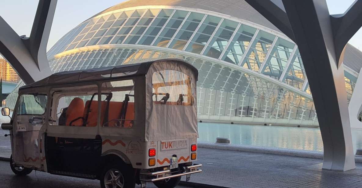 Valencia: Tuk Tuk Modern Tour