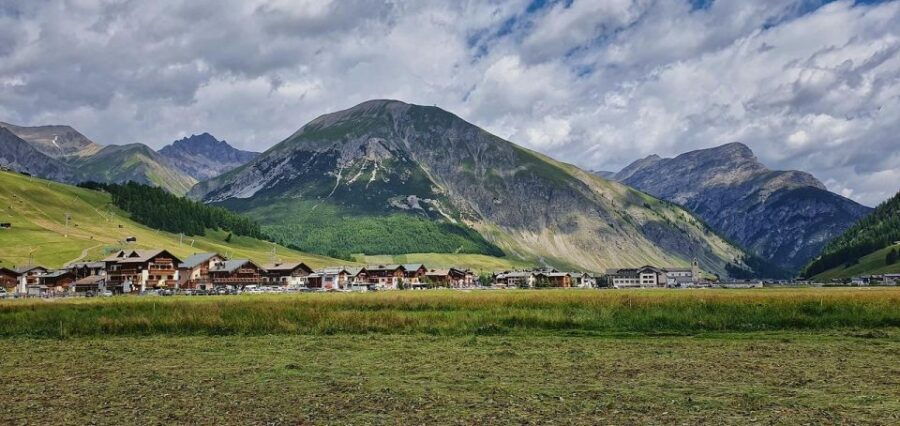 Valtellina Valley, Vineyards and Bormio Thermal Springs