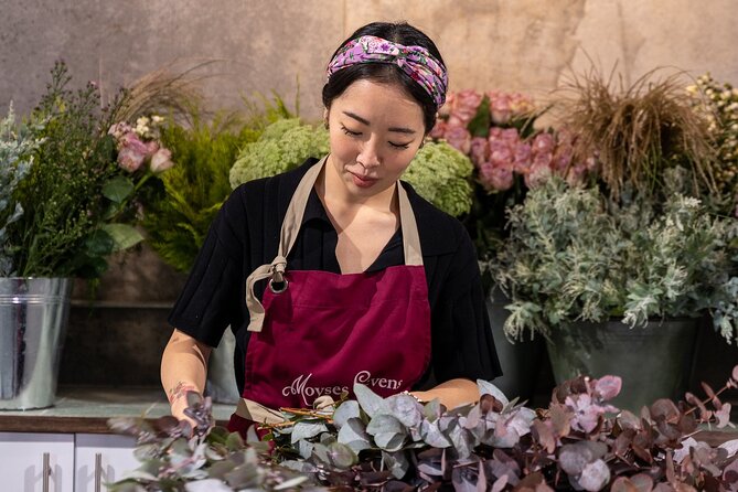 Vase Arrangement Workshop in London