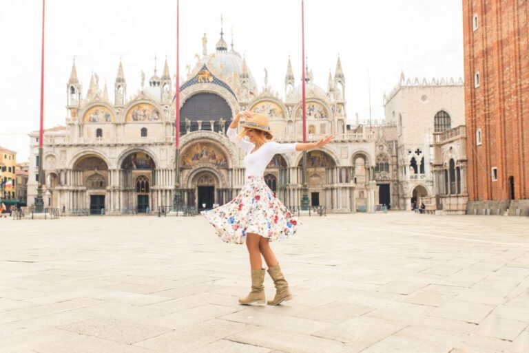 Venice: Photoshoot at Piazza San Marco and the Canals