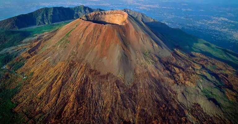 Vesuvio: 3h Trekking Tour With Volcanological Guide