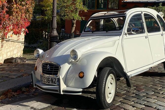 Vintage 2CV Adventure: 2-Hour Paris Highlights Tour