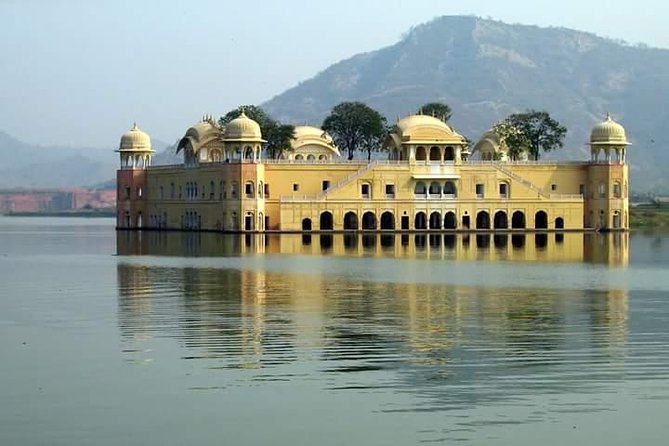 Visit Rajasthan Popular Places With Taj Mahal