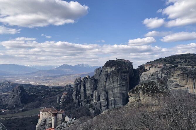 2-Day Private Tour to Delphi & Meteora With Great Lunch Included - Logistics and Itinerary