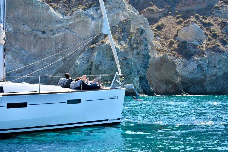 7-Day Crewed Charter The Cosmopolitan Beneteau Oceanis 45 - Itinerary Highlights