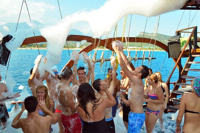 Alanya Pirate Boat Trip With Unlimited Drinks & Lunch - Boat Trip Details