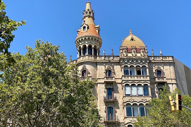 Barcelona: The Wonders of Architecture Self-Guided Walking Tour - Architectural Marvels to Explore