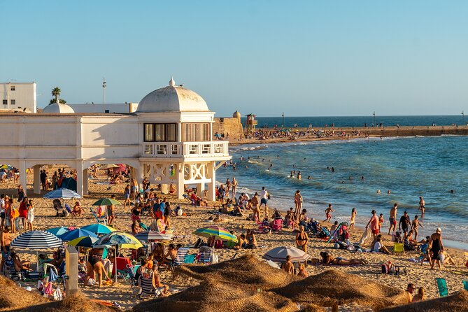 Cadiz: Walking Tour With Audio Guide on App - Cancellation Policy