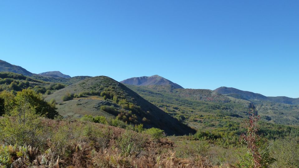 Cesaro: Private Guided Hike to Monte Pelato With Lunch - Highlights