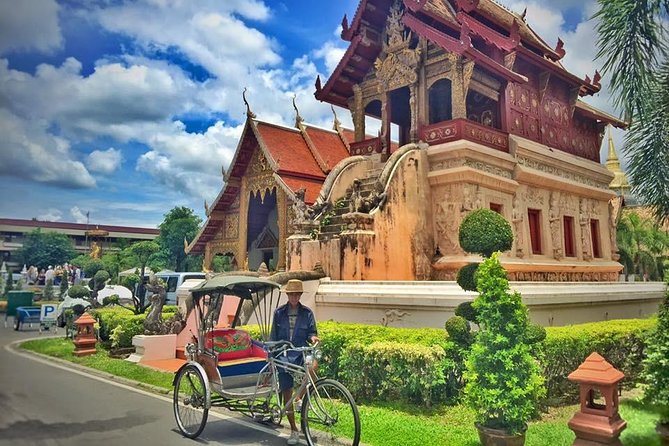 Chiang Mai History With Tricycle Riding & Walking Private Tour - Tricycle Riding Experience