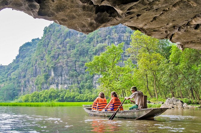 Day Tour at Hoa Lu, Tam Coc and Ninh Binh in Vietnam - Local Attractions Visited