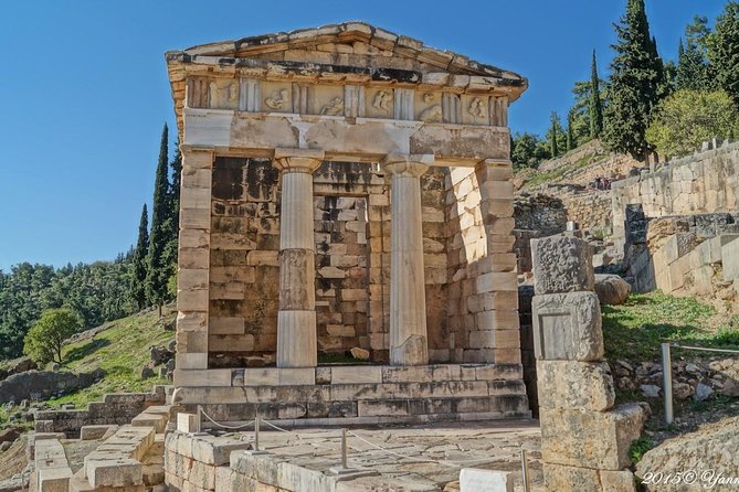 Delphi & Hosios Loukas Arachova Full Day Private Tour 8 Hours - Inclusions and Amenities