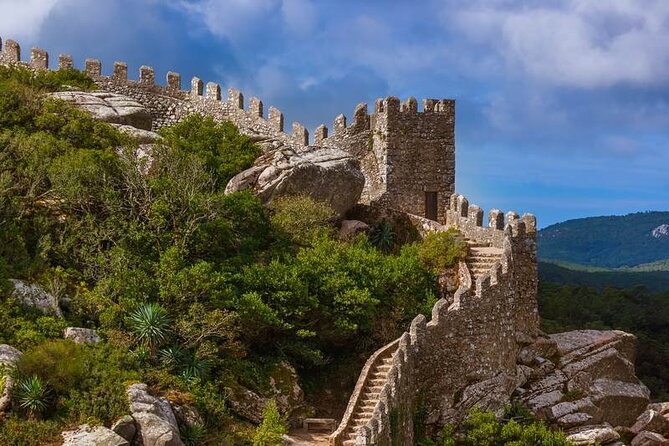 E-Tickets & 3 Audio Tours to Moorish Castle & Quinta Da Regaleira - Audio Tour Highlights at Moorish Castle