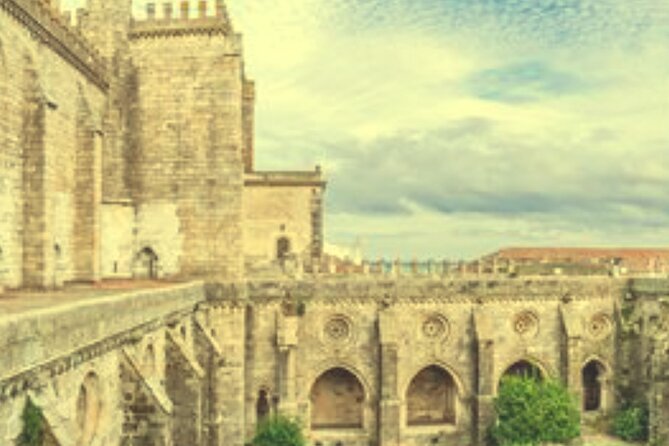 Évora - Full Day Private Guided Tour From Lisbon by Minivan - Inclusions and Exclusions