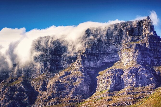 Experience Views of Cape Town With Robben Island &Table Mountain Full Day Tour - Itinerary Overview