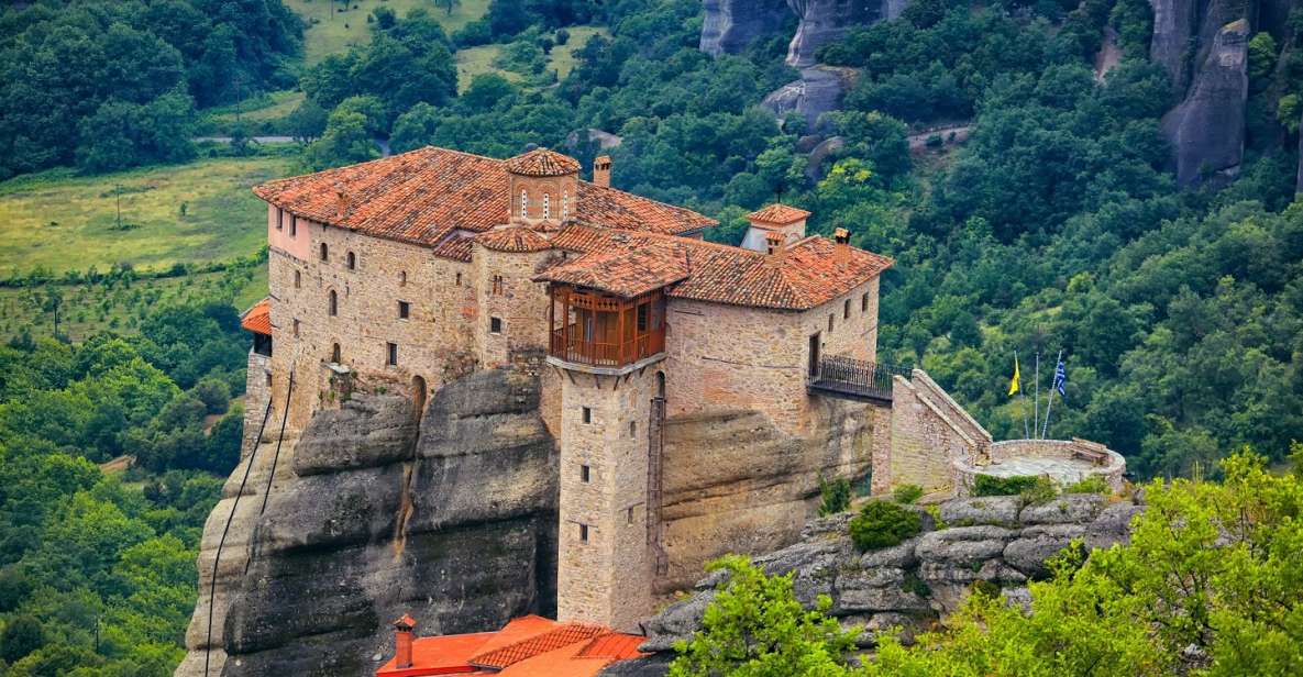 From Athens: Meteora Day Trip by Bus With Optional Lunch - Itinerary