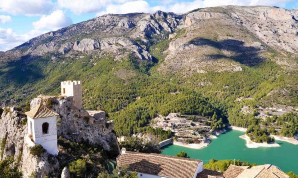 Guadalest: Alicante Reservoir and Guadalest Guided Tour