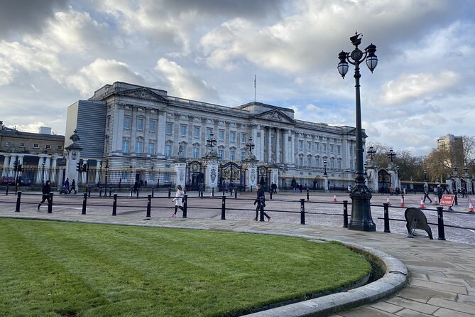 Half Day Guided Tour, Discovering the British Crown - Historical Sites Visited