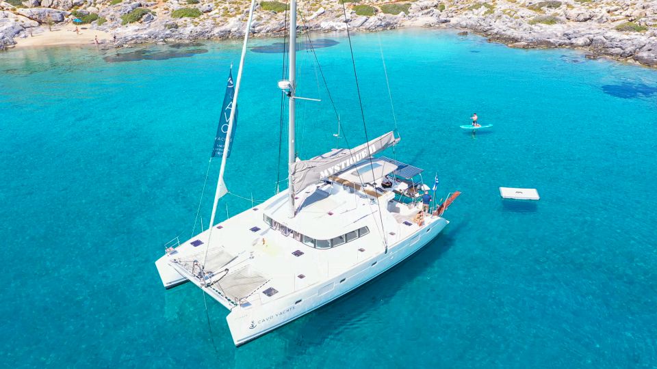 Heraklion: Dia Island Catamaran Cruise With Drinks and Lunch - Language Options