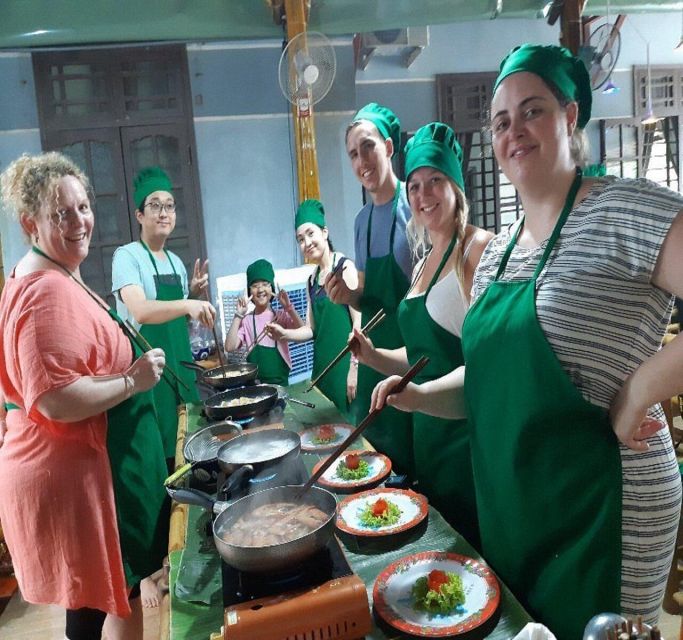 Hoi An: Bay Mau Cooking Class Only and Making Pho - Traditional Cooking Tools Experience