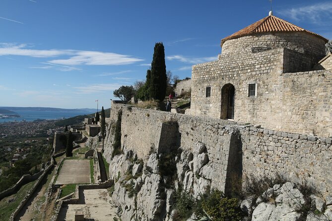 Klis Fortress Half-Day Guided Tour With Lunch From Split - Lunch Experience