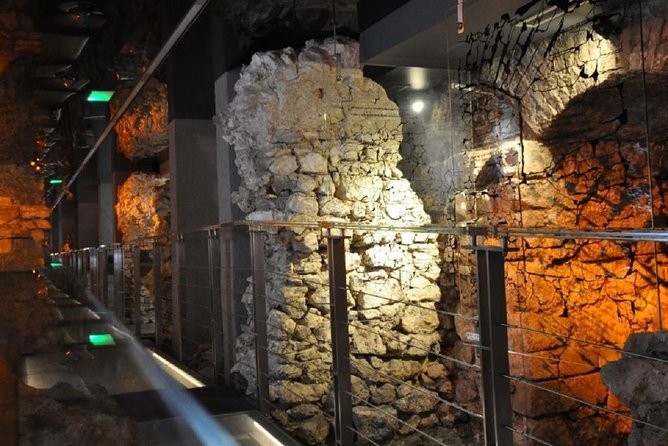 Krakow: Skip the Line Underground Museum & Old Town Private Guided Tour - Booking Requirements