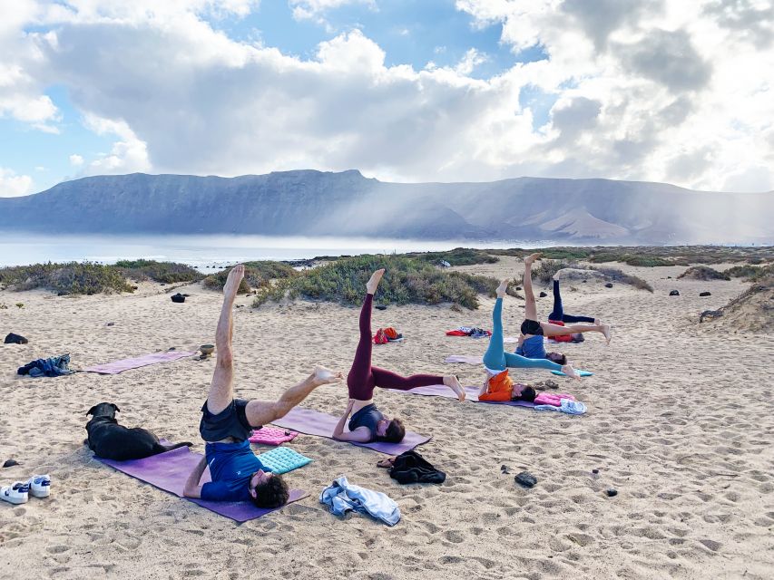 Lanzarote: Volcanic Yoga Session With Ocean Views