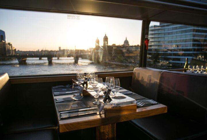 London: 4 Course Lunch Tour by Luxury Coach - Booking Information