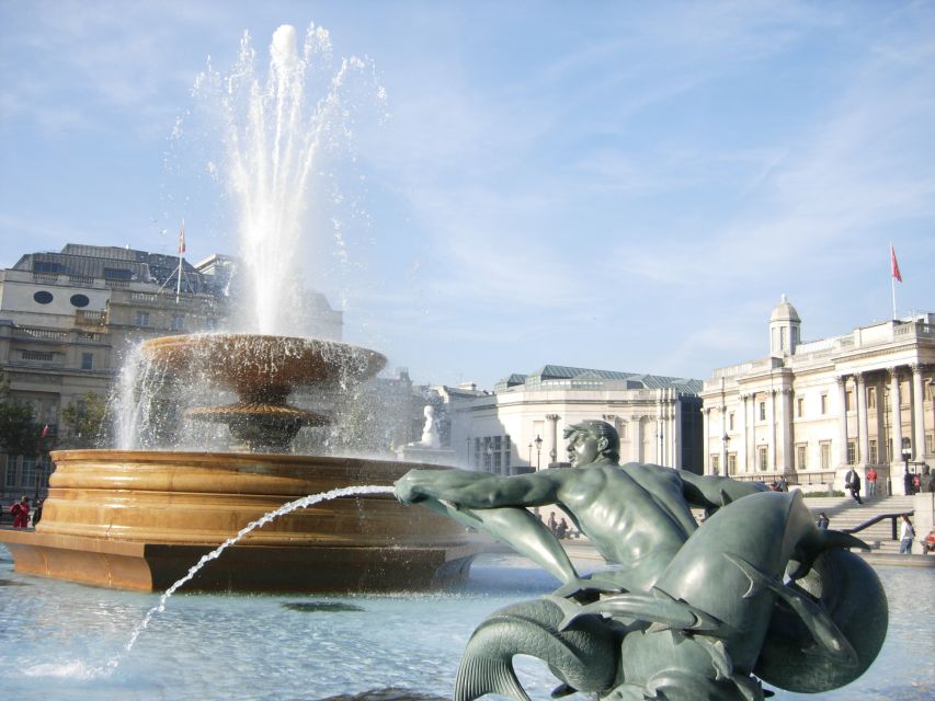 London: Famous Landmarks of the City by Car - Tower of London Excursion