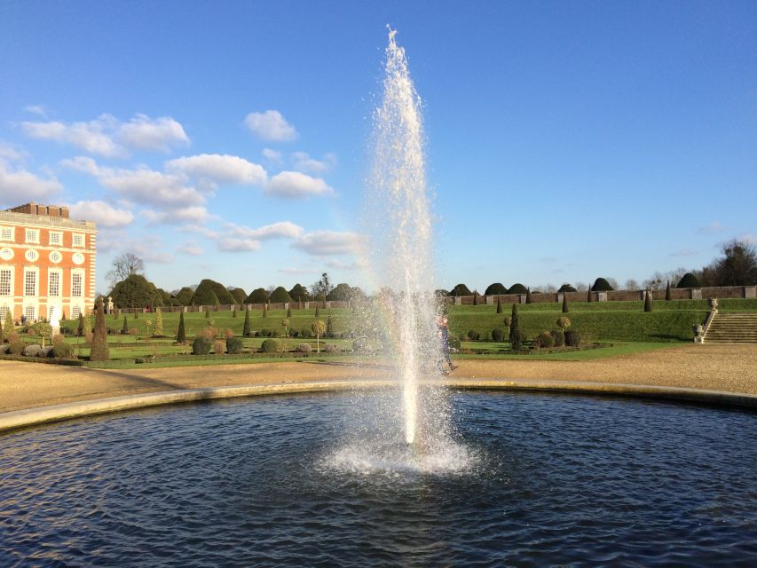 London: Hampton Court Private Guided Tour - Activity Itinerary