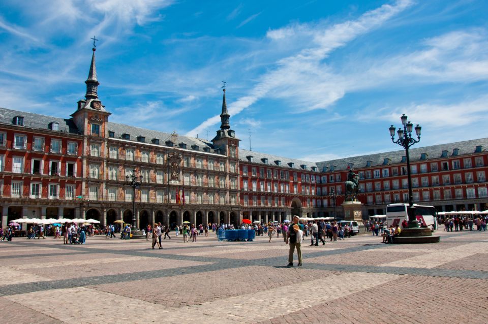 Madrid 3-Hour Sightseeing Tour - Itinerary Highlights