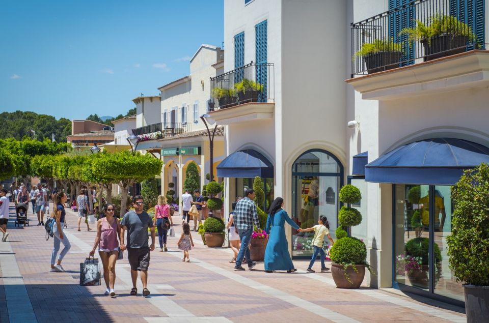 Mallorca: Fashion Outlet Shopping Excursion by Bus - Excursion Highlights