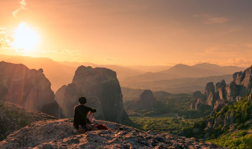 Meteora: Guided Sunset Tour With Monasteries and Caves Visit - Itinerary Details