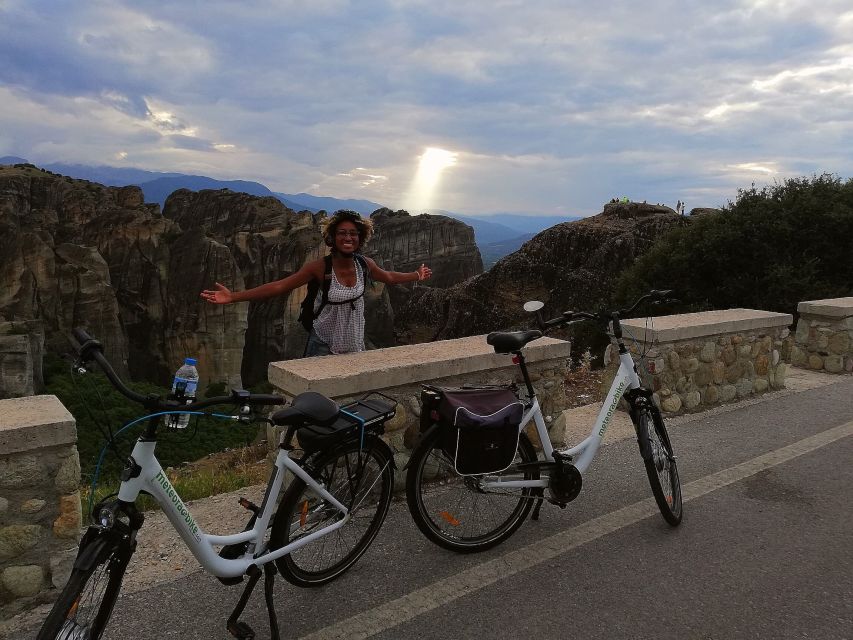 Meteora Sunset Tour on E-bikes - Itinerary Highlights
