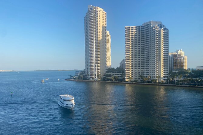Miami 90 Min Boat Tour Biscayne Bay and Celebrity Homes Island - Tour Logistics