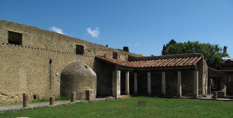 Naples: Pompeii & Herculaneum Tour With Lunch & Wine Tasting - Experience Itinerary