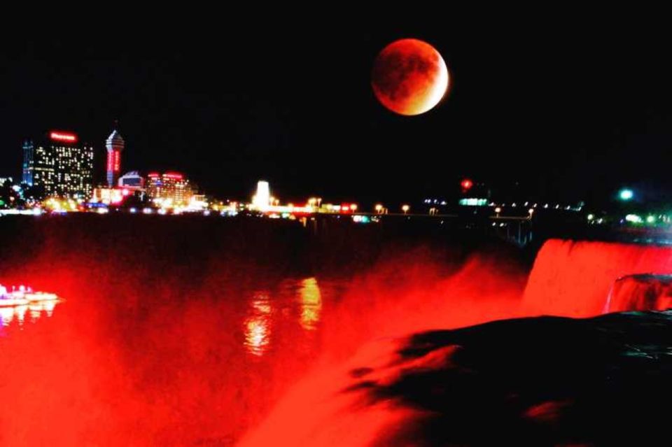 Niagara Falls, USA: Lights Show and Fireworks Tour by Bus - Experience Highlights