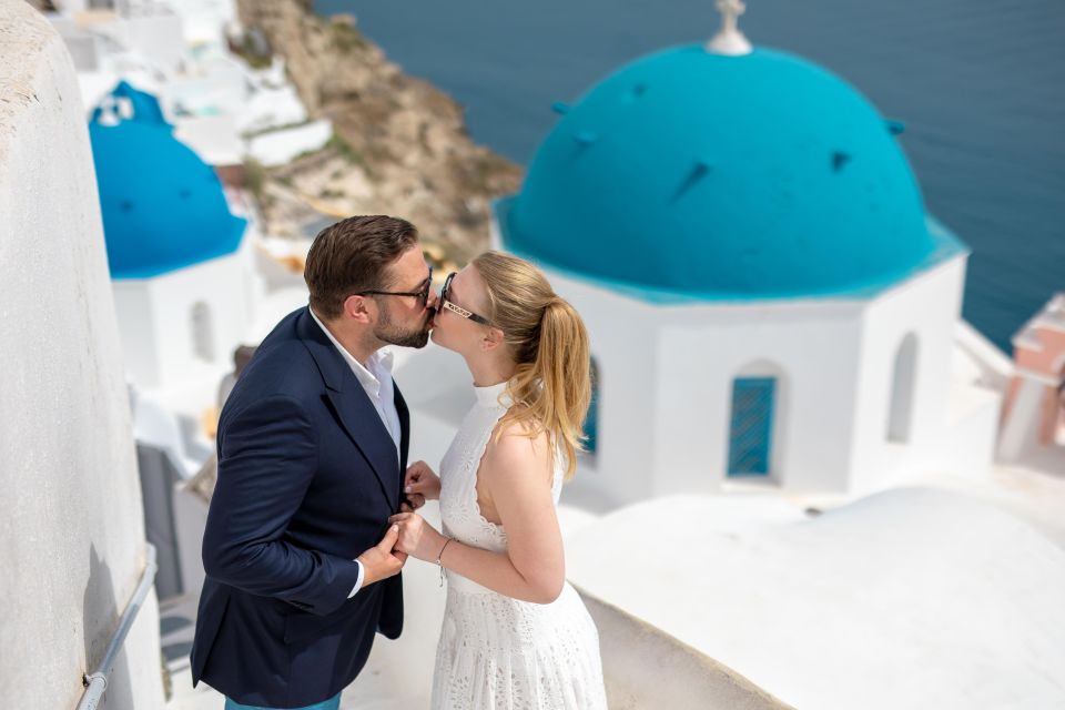 Oia: Couple Photoshoot With 50 Digital Edited Photos - Photoshoot Highlights