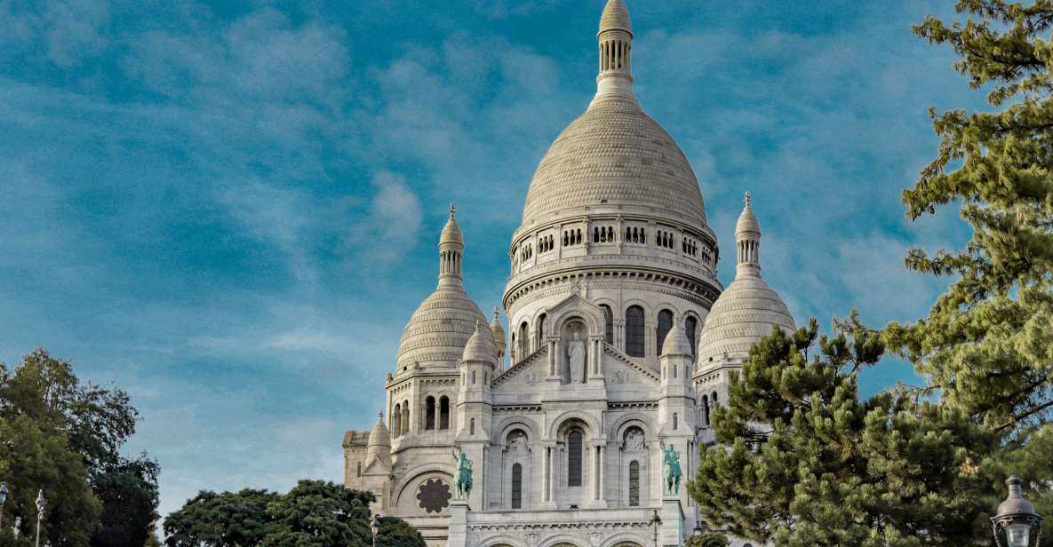 Paris: Charms of Montmartre Guided Walking Tour - Reservation