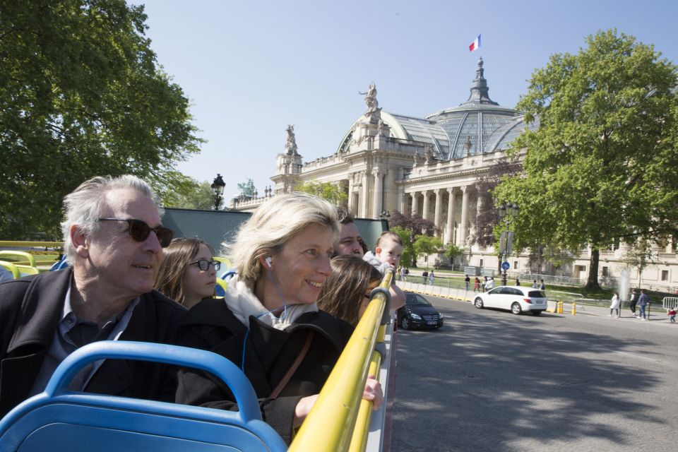 Paris: Hop-on Hop-off Bus Tour & Seine Cruise Bundle Tour - Meeting Points